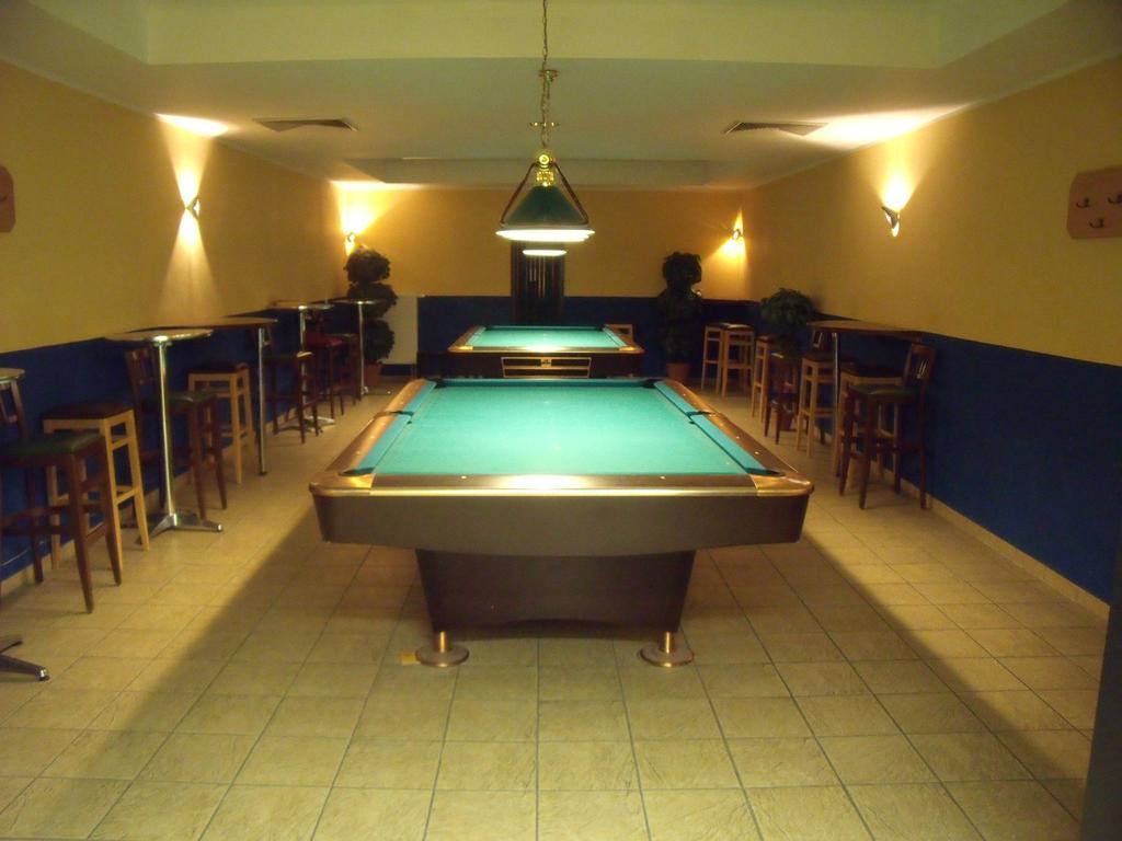 Euroville Jugend- Und Sporthotel Naumburg (Saale) Exterior foto