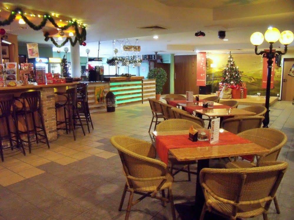 Euroville Jugend- Und Sporthotel Naumburg (Saale) Exterior foto