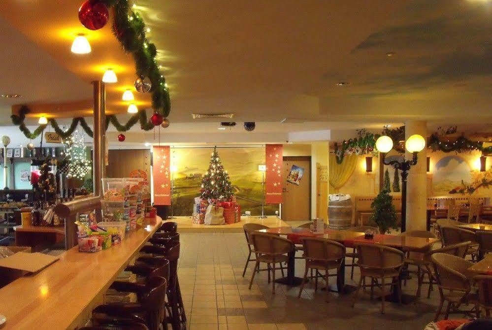 Euroville Jugend- Und Sporthotel Naumburg (Saale) Exterior foto